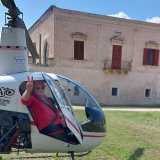 �Praticamente non uso pi� l�automobile  - sottolinea Enzo con fierezza -. Esco di casa, entro nel Robinson...